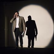 Haničko? A co máš na sobě? Tohle mi nedělej...